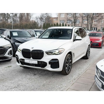 BMW X5  SUV 2022,  2.0 diesel, automat - Na sprzedaż za 192 900 zł - Gdańsk - zdjęcie 2