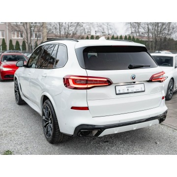 BMW X5  SUV 2022,  2.0 diesel, automat - Na sprzedaż za 192 900 zł - Gdańsk - zdjęcie 4