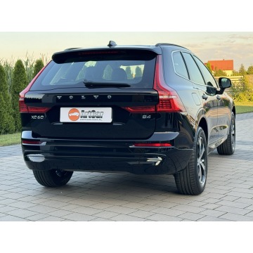 Volvo   SUV 2022,  2.0 hybryda, automat - Na sprzedaż za 129 900 zł - Zambrów - zdjęcie 8