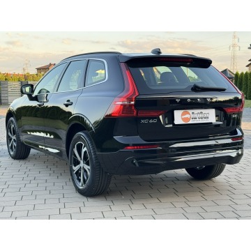 Volvo   SUV 2022,  2.0 hybryda, automat - Na sprzedaż za 129 900 zł - Zambrów - zdjęcie 10