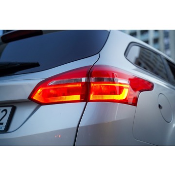 Ford Focus  Kombi 2017,  1.6 benzyna - Na sprzedaż za 34 700 zł - Kraków - zdjęcie 11