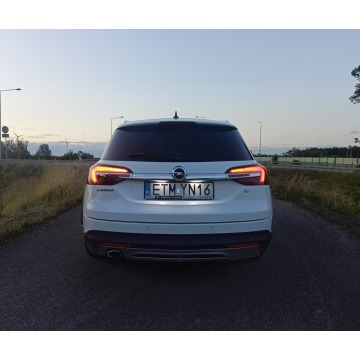 Opel Insignia  Kombi 2013,  2.0 diesel - Na sprzedaż za 29 500 zł - Tomaszów Mazowiecki - zdjęcie 4