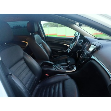 Opel Insignia  Kombi 2013,  2.0 diesel - Na sprzedaż za 29 500 zł - Tomaszów Mazowiecki - zdjęcie 7