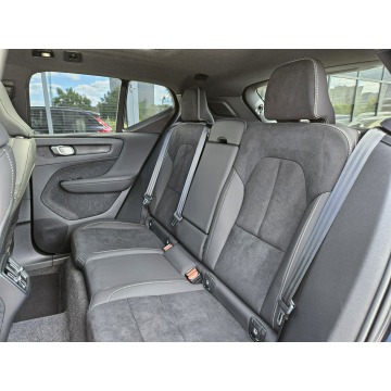 Volvo   SUV 2025,  2.0 benzyna, automat - Na sprzedaż za 182 500 zł - Tychy - zdjęcie 8