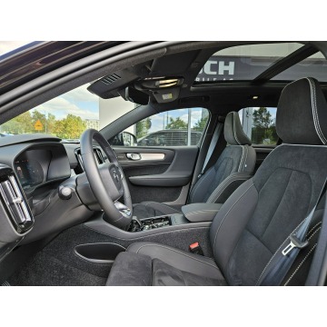 Volvo   SUV 2025,  2.0 benzyna, automat - Na sprzedaż za 182 500 zł - Tychy - zdjęcie 7