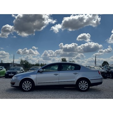 Volkswagen Passat  Sedan/Limuzyna 2006,  1.9 diesel - Na sprzedaż za 11 900 zł - Michałowice-Wieś - zdjęcie 7
