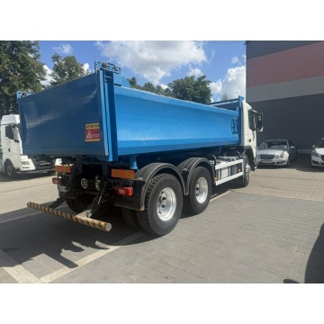 Volvo  2014,  10.8 diesel, automat - Na sprzedaż za 299 999 zł - Kozerki - zdjęcie 5