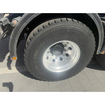 Volvo  2014,  10.8 diesel, automat - Na sprzedaż za 299 999 zł - Kozerki - zdjęcie 7