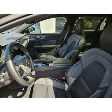Volvo V60  Kombi 2025,  2.0 benzyna, automat - Na sprzedaż za 169 900 zł - Tychy - zdjęcie 9