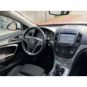 Opel Insignia  Kombi 2015,  2.0 diesel - Na sprzedaż za 30 999 zł - Gostyń - zdjęcie 9