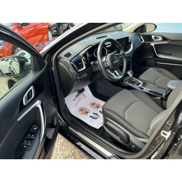 Kia Ceed  Kombi 2024,  1.6 hybryda, automat - Na sprzedaż za 95 900 zł - Rydułtowy - zdjęcie 9