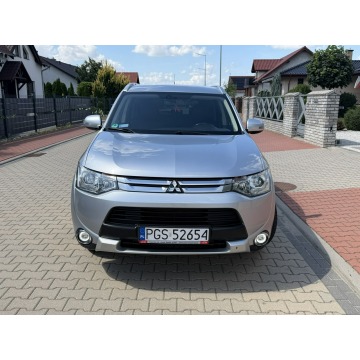 Mitsubishi Outlander  SUV 2015,  2.3 diesel, automat - Na sprzedaż za 32 999 zł - Gostyń - zdjęcie 2