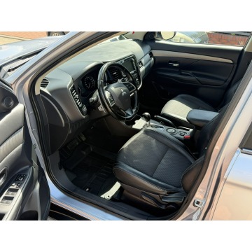 Mitsubishi Outlander  SUV 2015,  2.3 diesel, automat - Na sprzedaż za 32 999 zł - Gostyń - zdjęcie 10