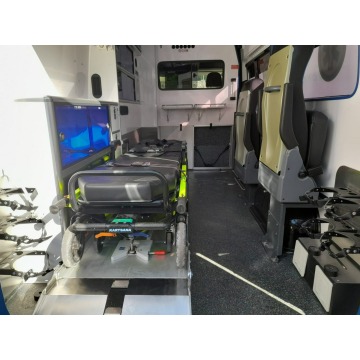 Volkswagen Crafter 2020 Ambulans, karetka gotowa... - Pojazdy specjalistyczne - Gostyń - zdjęcie 12