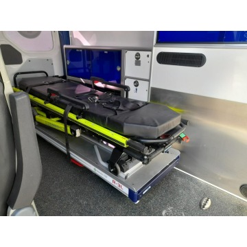 Volkswagen Crafter 2020 Ambulans, karetka gotowa... - Pojazdy specjalistyczne - Gostyń - zdjęcie 11