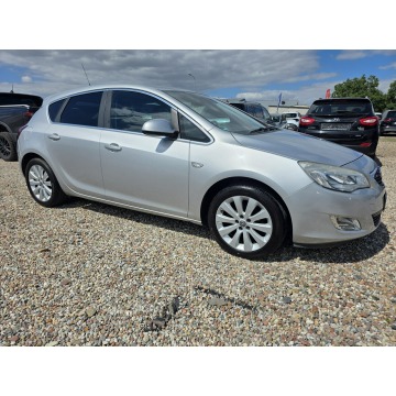 Opel Astra  Hatchback 2012,  1.4 benzyna - Na sprzedaż za 18 900 zł - Gniezno - zdjęcie 2