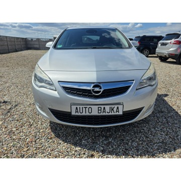 Opel Astra  Hatchback 2012,  1.4 benzyna - Na sprzedaż za 18 900 zł - Gniezno - zdjęcie 3
