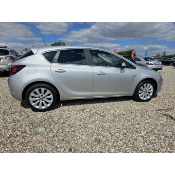 Opel Astra  Hatchback 2012,  1.4 benzyna - Na sprzedaż za 18 900 zł - Gniezno - zdjęcie 7