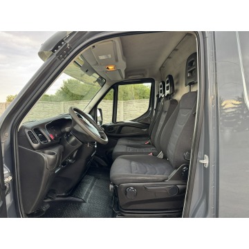 Iveco Daily 2018,  3.0 diesel - Na sprzedaż za 59 900 zł - Karolinki - zdjęcie 7