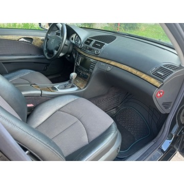 Mercedes - Benz E-klasa  Kombi 2004,  2.7 diesel, automat - Na sprzedaż za 6 900,00 zł - Stargard - zdjęcie 11