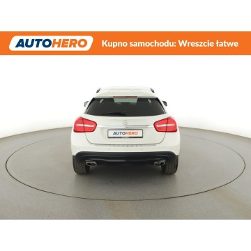 Mercedes - Benz GLA-klasa  SUV 2016,  1.6 benzyna - Na sprzedaż za 58 600 zł - Warszawa - zdjęcie 6
