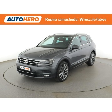 Volkswagen Tiguan - Highline automat virtual navi climatronic hak PDC