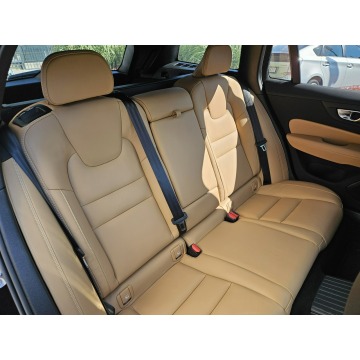 Volvo V60  Kombi 2025,  2.0 hybryda, automat - Na sprzedaż za 229 500 zł - Tychy - zdjęcie 12