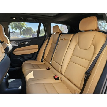 Volvo V60  Kombi 2025,  2.0 hybryda, automat - Na sprzedaż za 229 500 zł - Tychy - zdjęcie 11