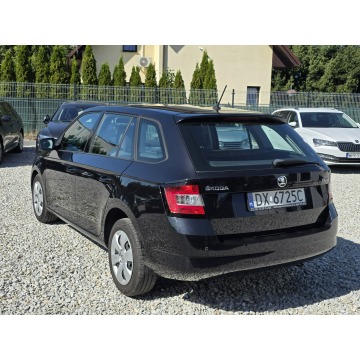 Skoda Fabia  Hatchback 2017,  1.2 benzyna - Na sprzedaż za 29 900 zł - Wrocław - zdjęcie 7