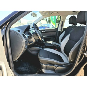 Skoda Fabia  Hatchback 2017,  1.2 benzyna - Na sprzedaż za 29 900 zł - Wrocław - zdjęcie 11