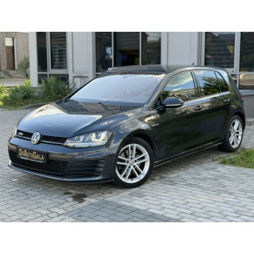 Volkswagen Golf  Hatchback 2014,  2.0 diesel - Na sprzedaż za 37 900 zł - Zwoleń - zdjęcie 2