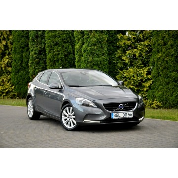 Volvo V40  Hatchback 2013,  1.6 diesel - Na sprzedaż za 34 900 zł - Ostrów Mazowiecka - zdjęcie 2
