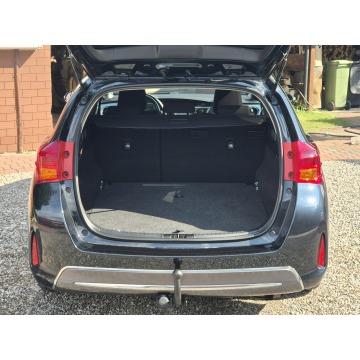 Toyota Auris  Kombi 2014,  1.8 hybryda - Na sprzedaż za 37 900 zł - Radom - zdjęcie 7