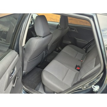 Toyota Auris  Kombi 2014,  1.8 hybryda - Na sprzedaż za 37 900 zł - Radom - zdjęcie 12