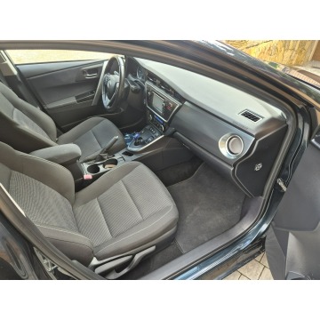 Toyota Auris  Kombi 2014,  1.8 hybryda - Na sprzedaż za 37 900 zł - Radom - zdjęcie 11