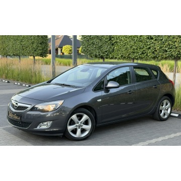 Opel Astra  Hatchback 2012,  1.4 benzyna - Na sprzedaż za 18 900 zł - Zwoleń - zdjęcie 3