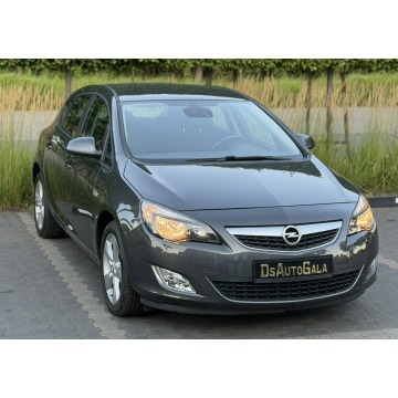 Opel Astra  Hatchback 2012,  1.4 benzyna - Na sprzedaż za 18 900 zł - Zwoleń - zdjęcie 5