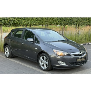 Opel Astra  Hatchback 2012,  1.4 benzyna - Na sprzedaż za 18 900 zł - Zwoleń - zdjęcie 7