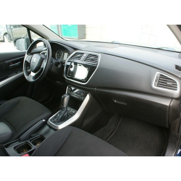 Suzuki SX4  Hatchback 2018,  1.0 benzyna, automat - Na sprzedaż za 47 900 zł - Ostrów Wielkopolski - zdjęcie 9