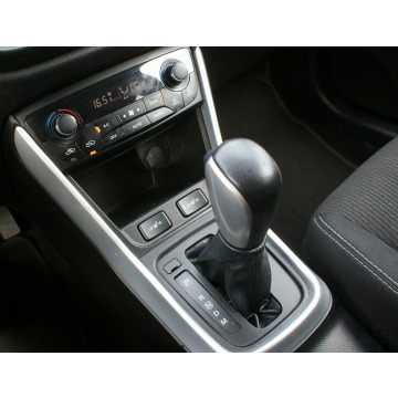 Suzuki SX4  Hatchback 2018,  1.0 benzyna, automat - Na sprzedaż za 47 900 zł - Ostrów Wielkopolski - zdjęcie 10