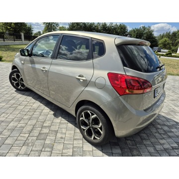 Kia Venga  Hatchback 2015,  1.4 benzyna - Na sprzedaż za 35 900 zł - Drelów - zdjęcie 3