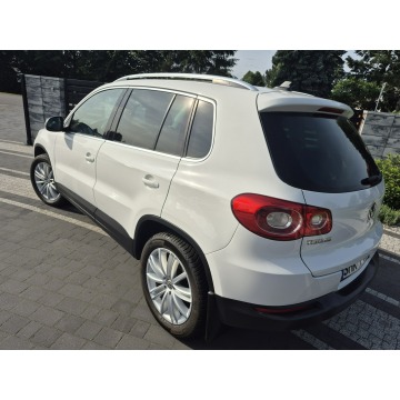 Volkswagen Tiguan  SUV 2010,  2.0 diesel - Na sprzedaż za 32 400 zł - Drelów - zdjęcie 4