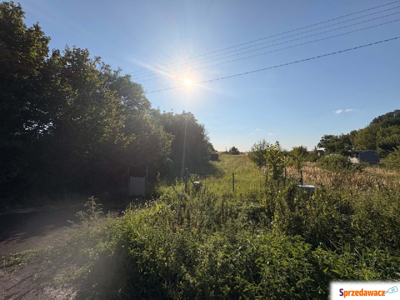 Działka budowlana Jaksonów sprzedam, pow. 1800 m2  (18a), uzbrojona