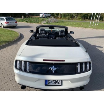 Ford Mustang  Kabriolet 2016,  3.7 benzyna, automat - Na sprzedaż za 77 700 zł - Chojnice - zdjęcie 3