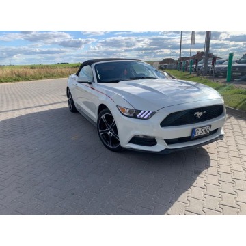 Ford Mustang  Kabriolet 2016,  3.7 benzyna, automat - Na sprzedaż za 77 700 zł - Chojnice - zdjęcie 7