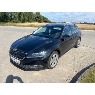 Skoda Superb, 2,0 TDI 150 PS NAVI KLIMATRONIC ZAREJESTROWANA, 2,0 TDI 150 PS NAVI KLIMATRONIC ZAREJE