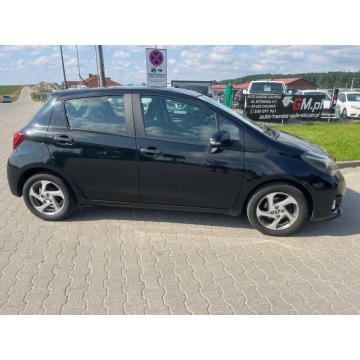 Toyota Yaris  Hatchback 2015,  1.0 benzyna+LPG - Na sprzedaż za 279 000 zł - Chojnice - zdjęcie 8