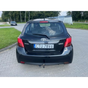 Toyota Yaris  Hatchback 2015,  1.0 benzyna+LPG - Na sprzedaż za 279 000 zł - Chojnice - zdjęcie 6