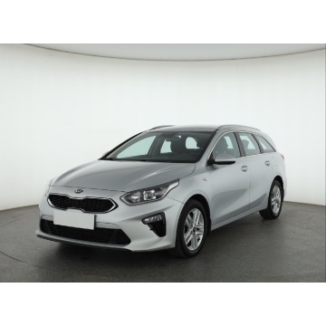 Kia Ceed  Kombi 2021,  1.6 diesel, automat - Na sprzedaż za 39 999 zł - Piaseczno - zdjęcie 3