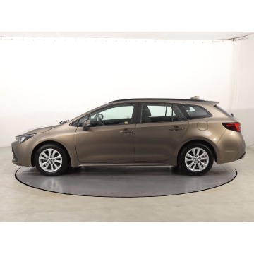 Toyota Corolla  Kombi 2023,  1.8 benzyna, automat - Na sprzedaż za 93 999 zł - Katowice - zdjęcie 4